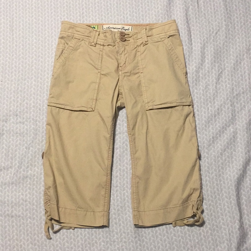 American Eagle Capri shorts